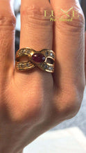 Cargar imagen en el visor de la galería, Anillo Rubí Coridón Glassfilled
