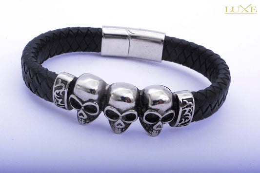 Pulsera cuero negro con calaveras - Luxe